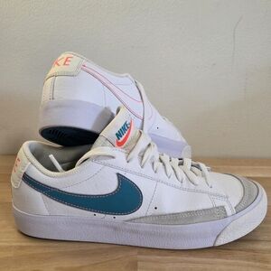 6.5Y Nike Blazer Low 7 casual shoes white and blue trainers fits a womens sz 8